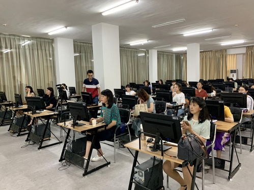 服務于計算機輔助翻譯的英漢科技術語自動抽取研究學術講座